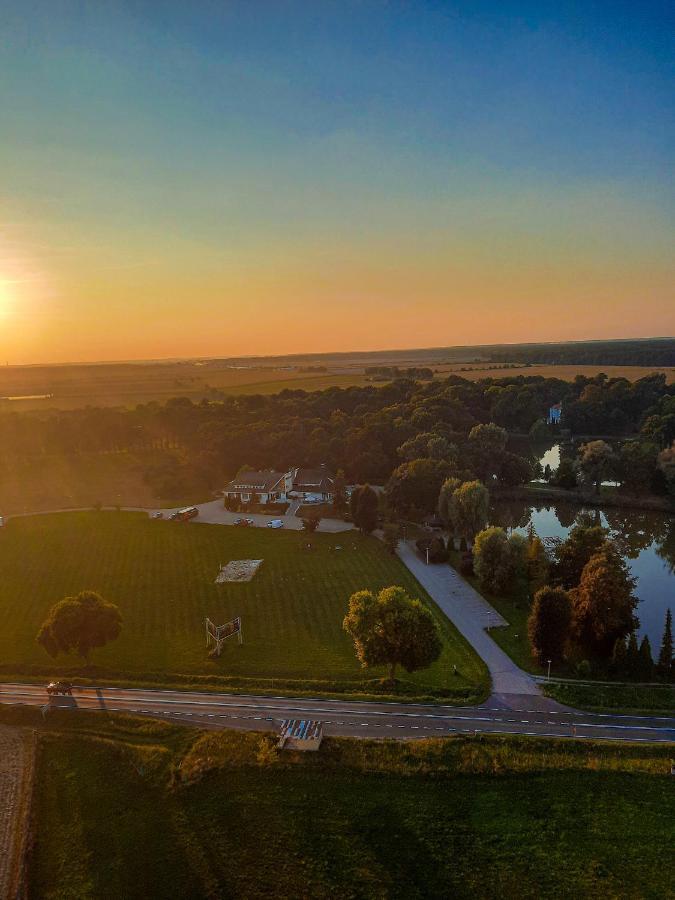 Hotel Podjadek Гужно Экстерьер фото