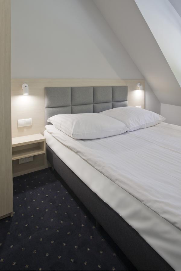 Hotel Podjadek Гужно Экстерьер фото