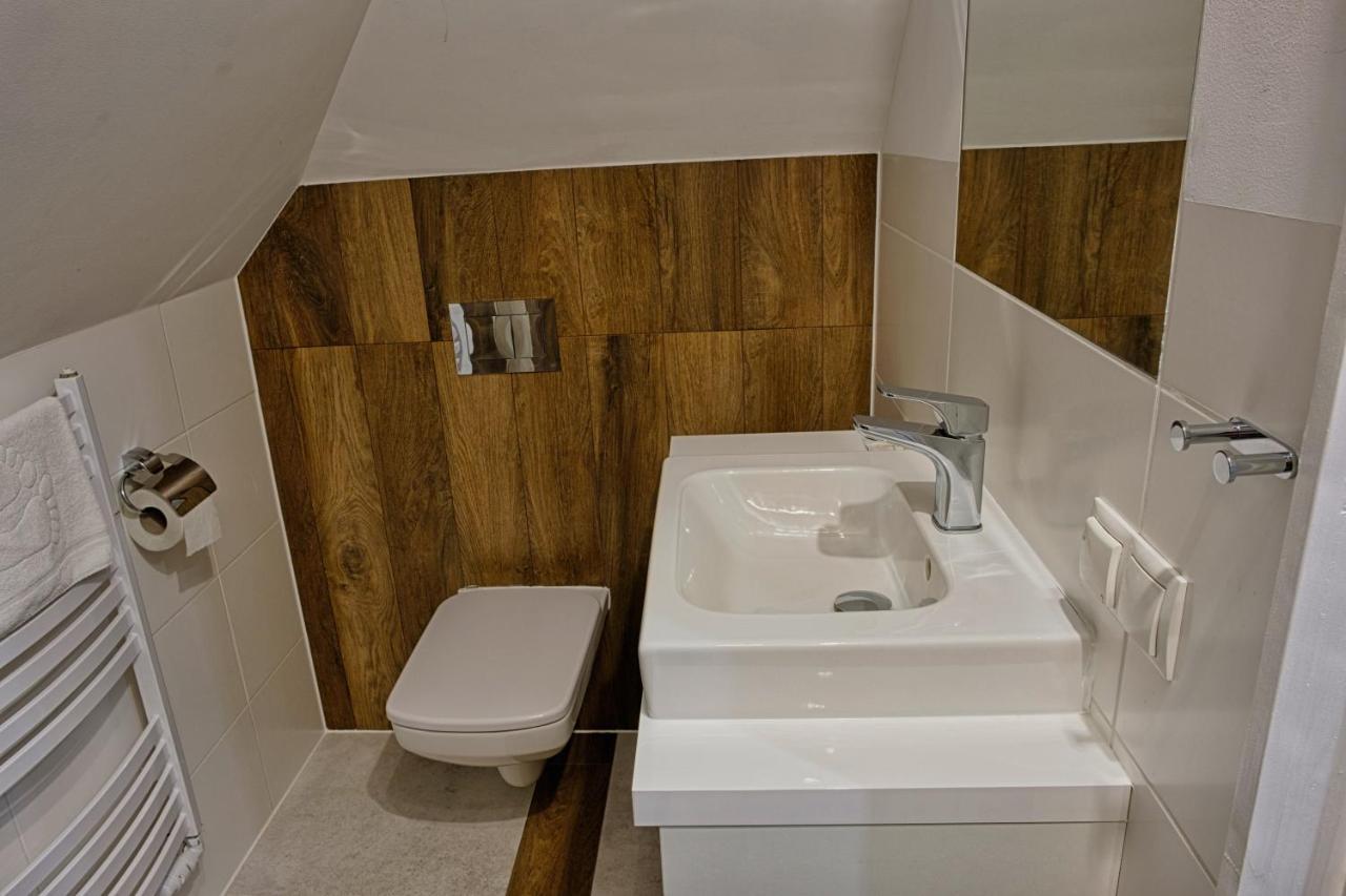Hotel Podjadek Гужно Экстерьер фото